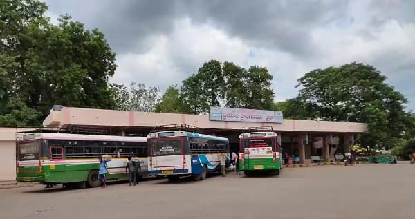 Singaperumal Koil Bus Stop