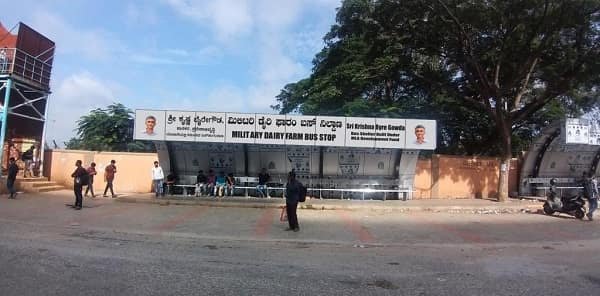 Esteem Mall Bus Stop